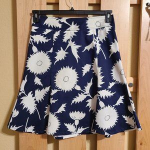 Isaac Mizrahi Flared Skirt Navy White Floral Below Knee Size 8